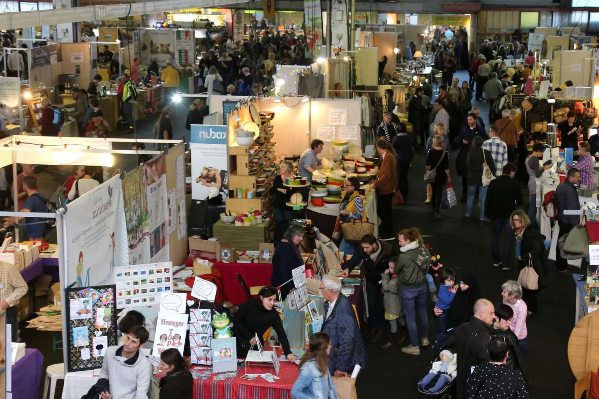 Image d’ambiance du site officiel Salon Asphodèle à Pau en décembre 2026